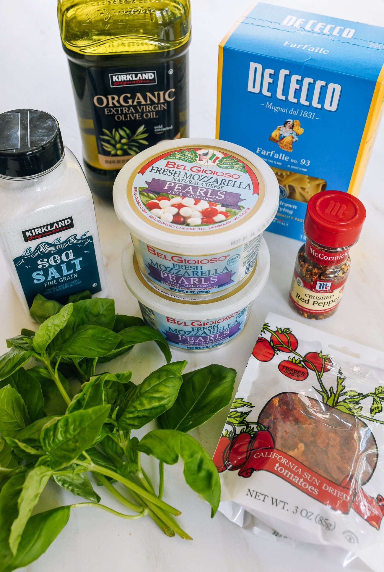 ingredients for spicy sun-dried tomato pasta salad
