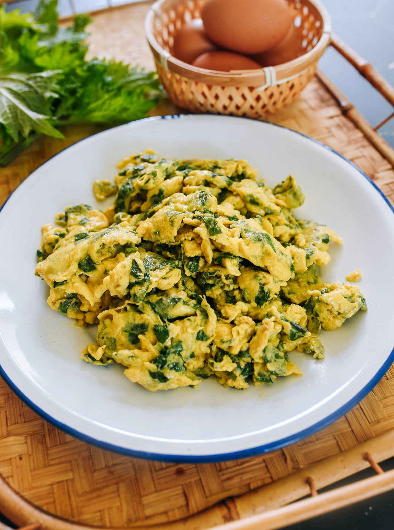 Scrambled eggs with shiso
